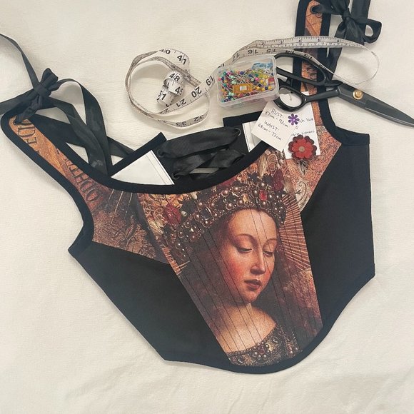 Fashionable corsets - Picture 4 of 12